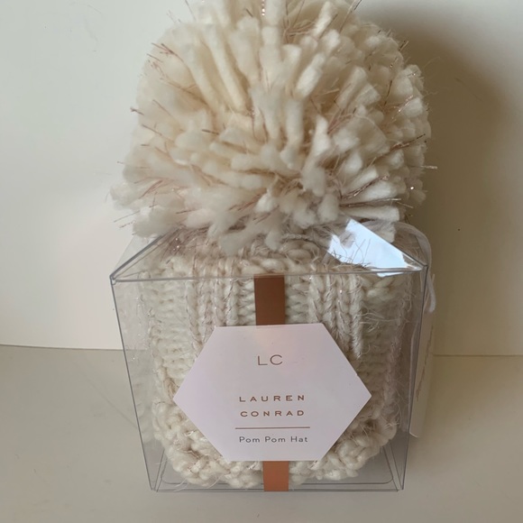 Lauren Conrad Pom Pom Hat Beanie. NIB. Cream NIB - Picture 4 of 5